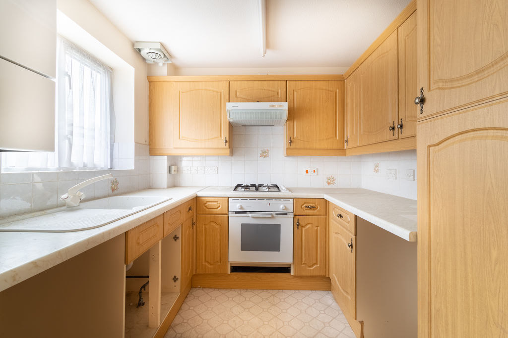 Kitchen- click for photo gallery